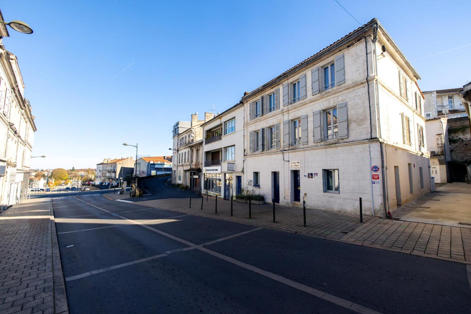 Le Lucien Eco-Appart'Hotel - Angouleme - Centre - Wifi - Parking Prive - Classe 4 Etoiles Exterior photo